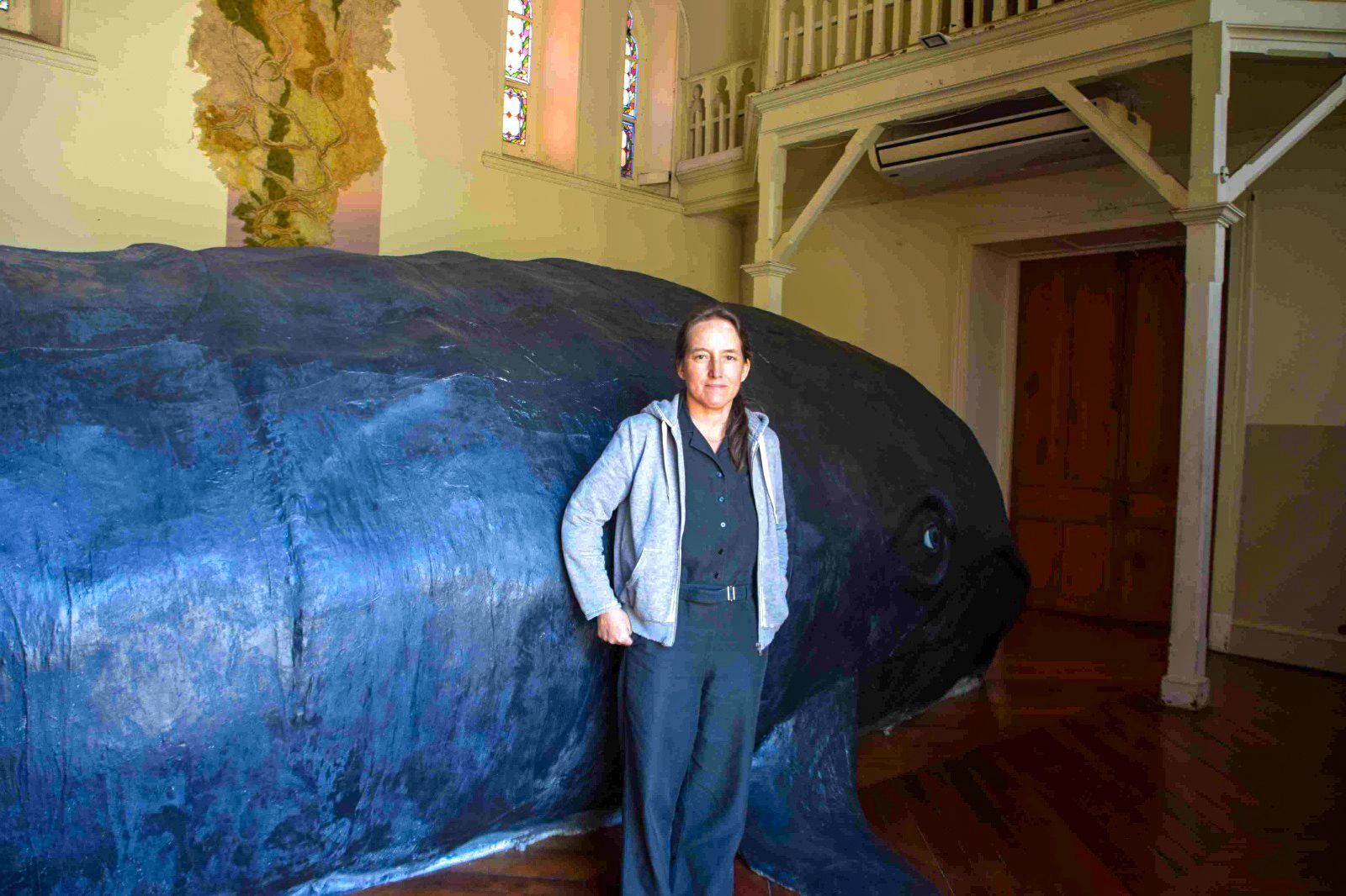 La ballena gigante y el volcán: El viaje creativo de Catalina Bauer