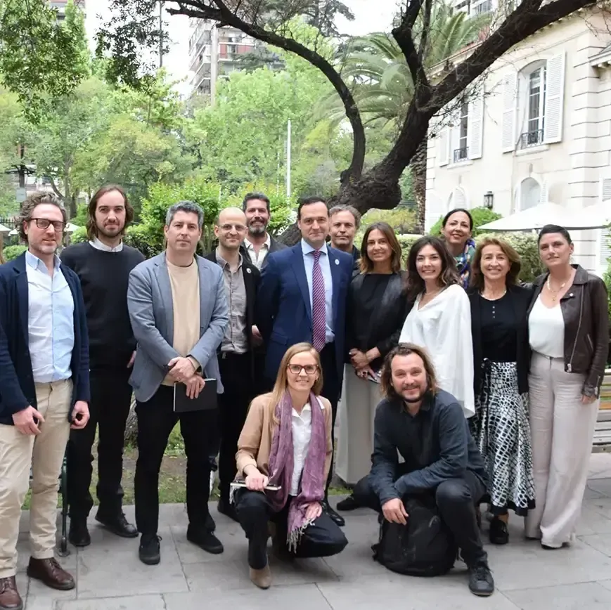 Red Alumni Finis Terrae