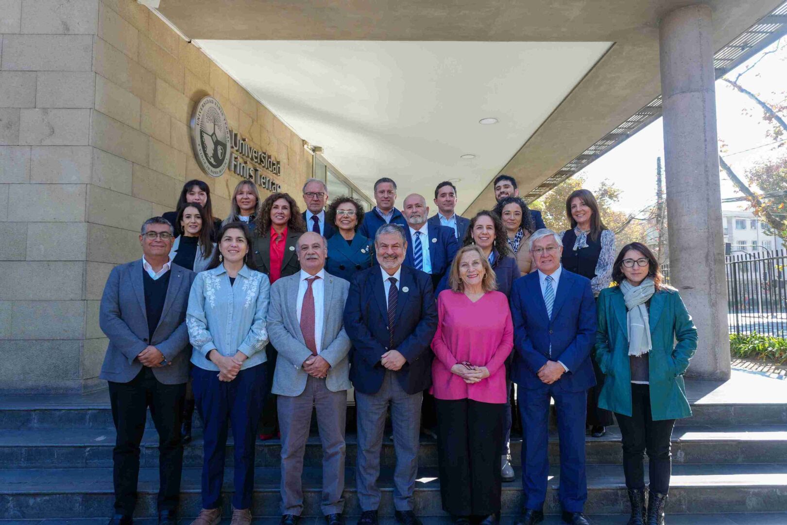 Universidad Finis Terrae impulsa pionera jornada para proyectar los desafíos del envejecimiento en Chile hacia 2050