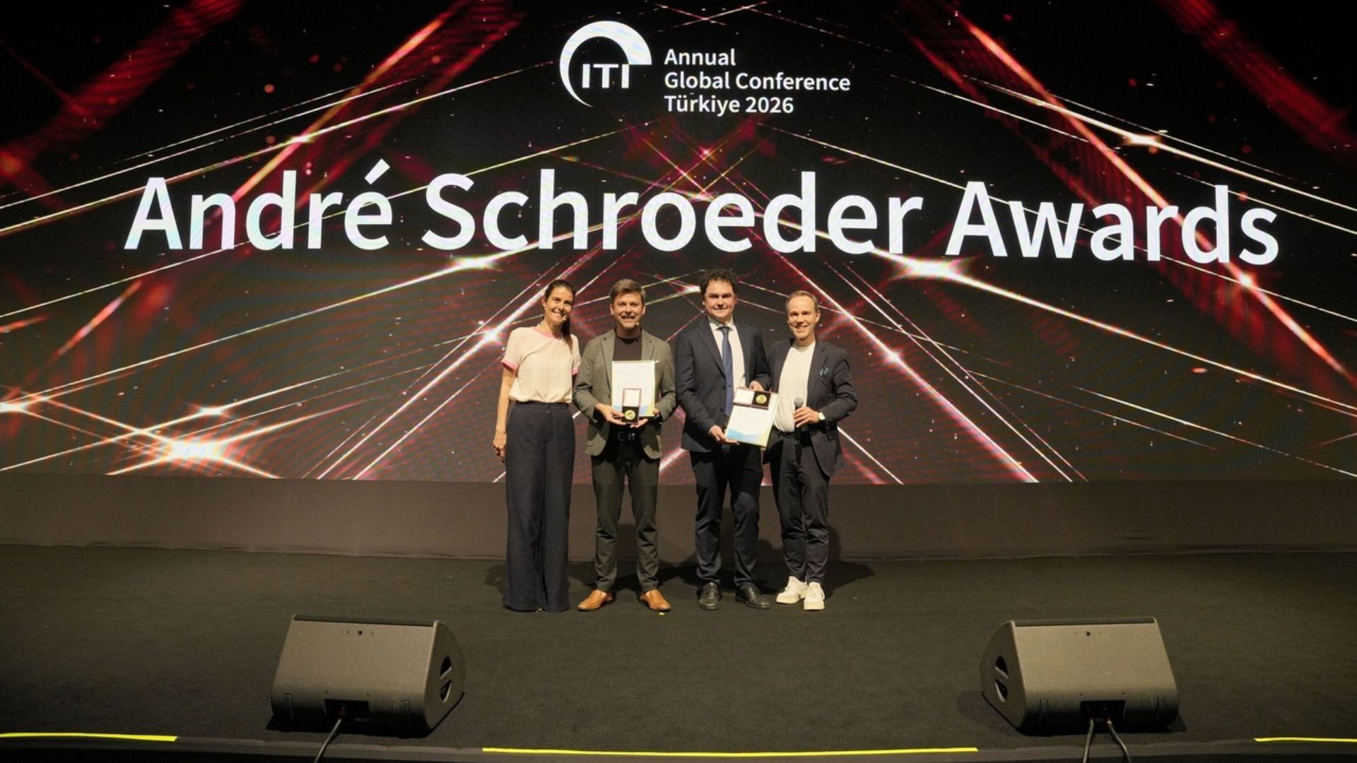 Alumni Finis Terrae Dr. Franz Strauss es el primer sudamericano en ganar el prestigioso premio André Schroeder Research Prize