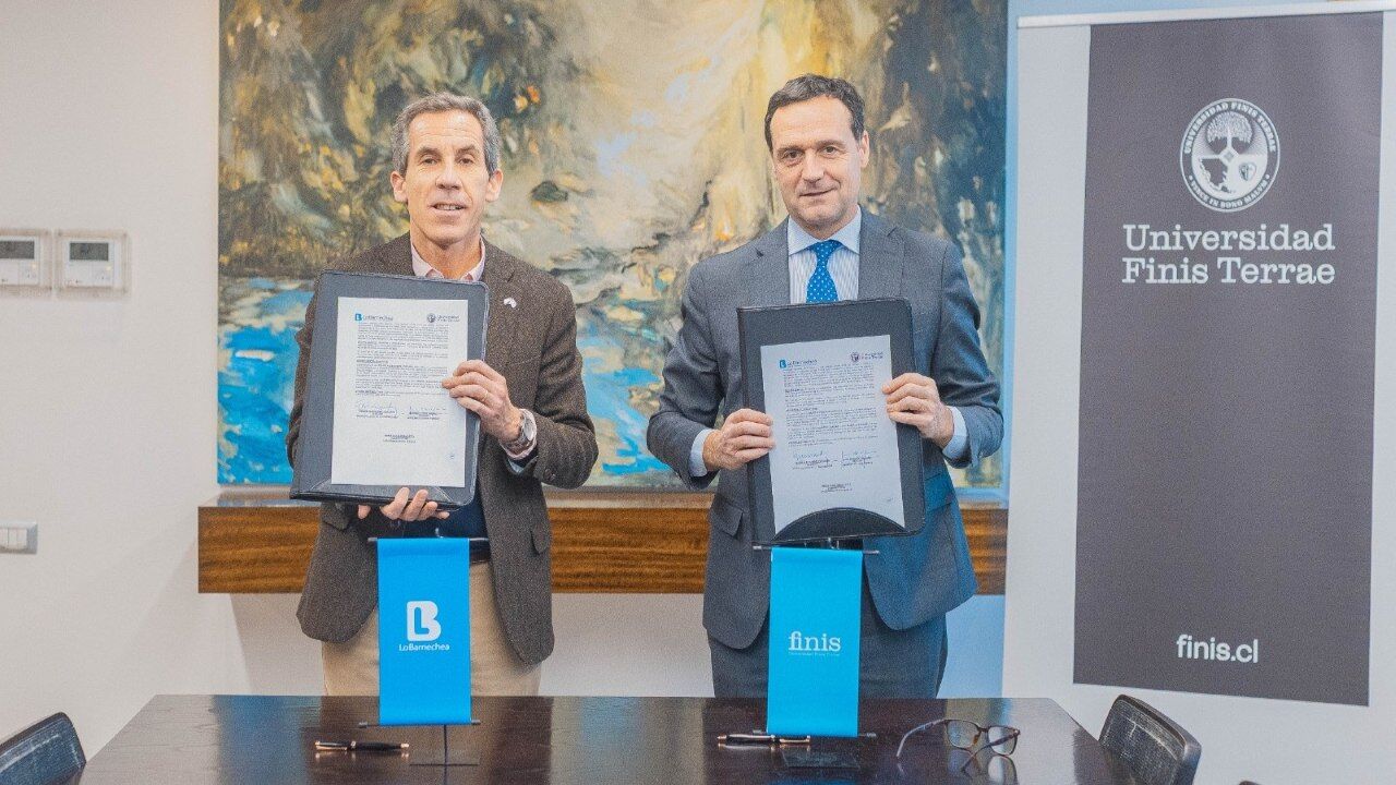 Municipalidad de Lo Barnechea y U. Finis Terrae firman convenio de colaboración