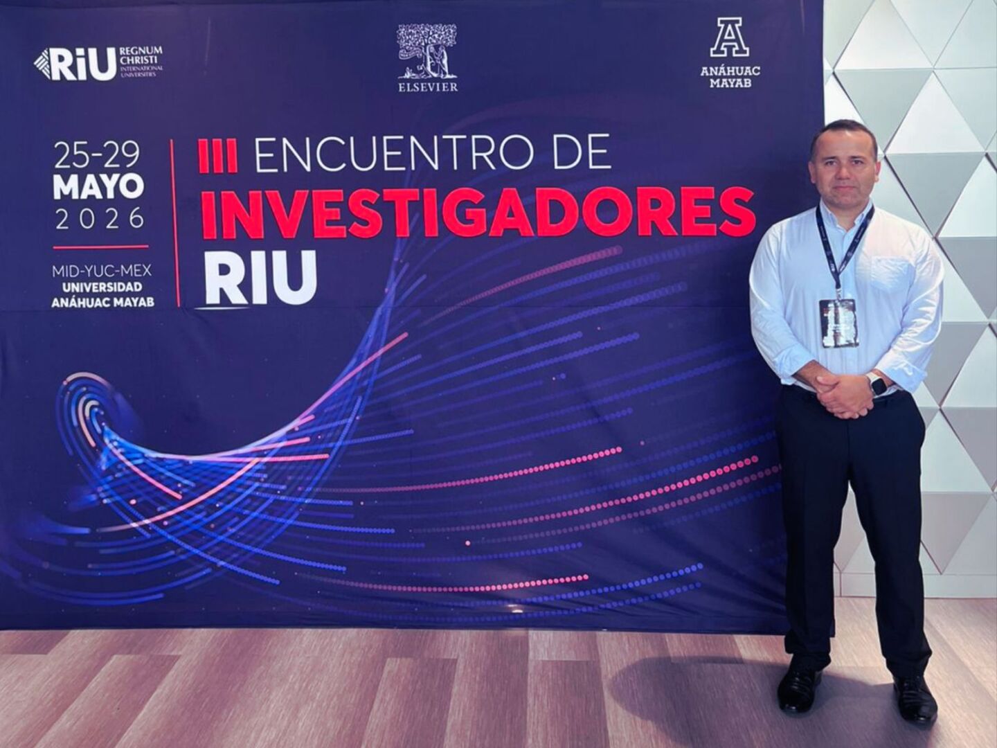 Académico de la Facultad de Ingeniería participa del III Encuentro Investigadores de la RIU en México