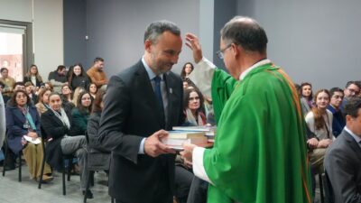 Dr. Ernesto Vega, Decano Facultad de Medicina y Salud