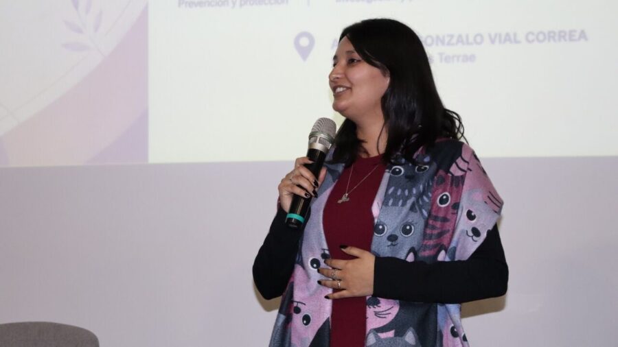 Defensora penal pública, Claudia Martínez, en seminario Mujer, justicia penal con perspectiva de género