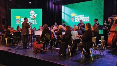 Vitalia Finis asistió al 1er Congreso del Adulto Mayor en La Granja