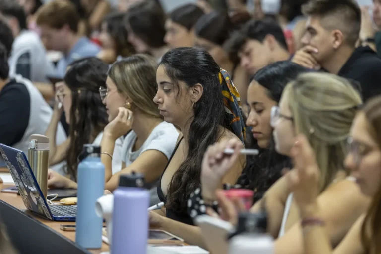Charla FUAS: Postula informado