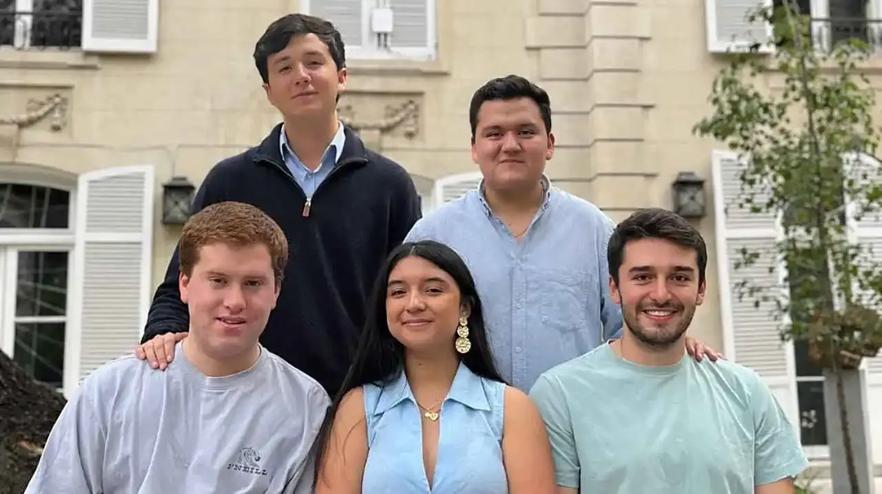 U. Finis Terrae vivió jornada de elección de representantes estudiantiles con importante participación 